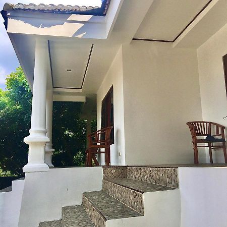 Hotel Karimunjannah House à Îles Îles Karimunjawa Extérieur photo